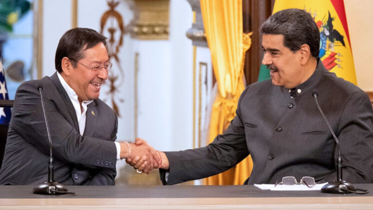 Luis Arce y Nicolás Maduro. Foto: La Jornada