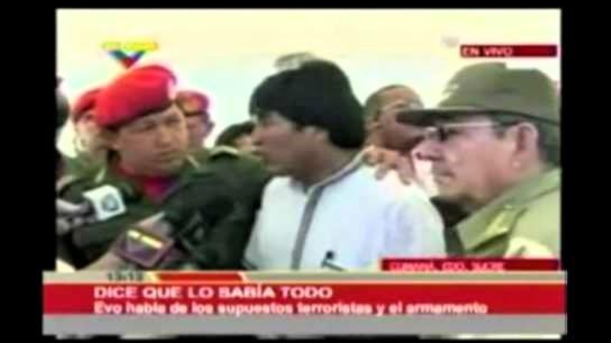 En 2009, Morales comunicó en Venezuela haber instruido el operativo contra el supuesto grupo terrorista.
