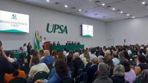 UPSA entregó sus becas a la excelencia