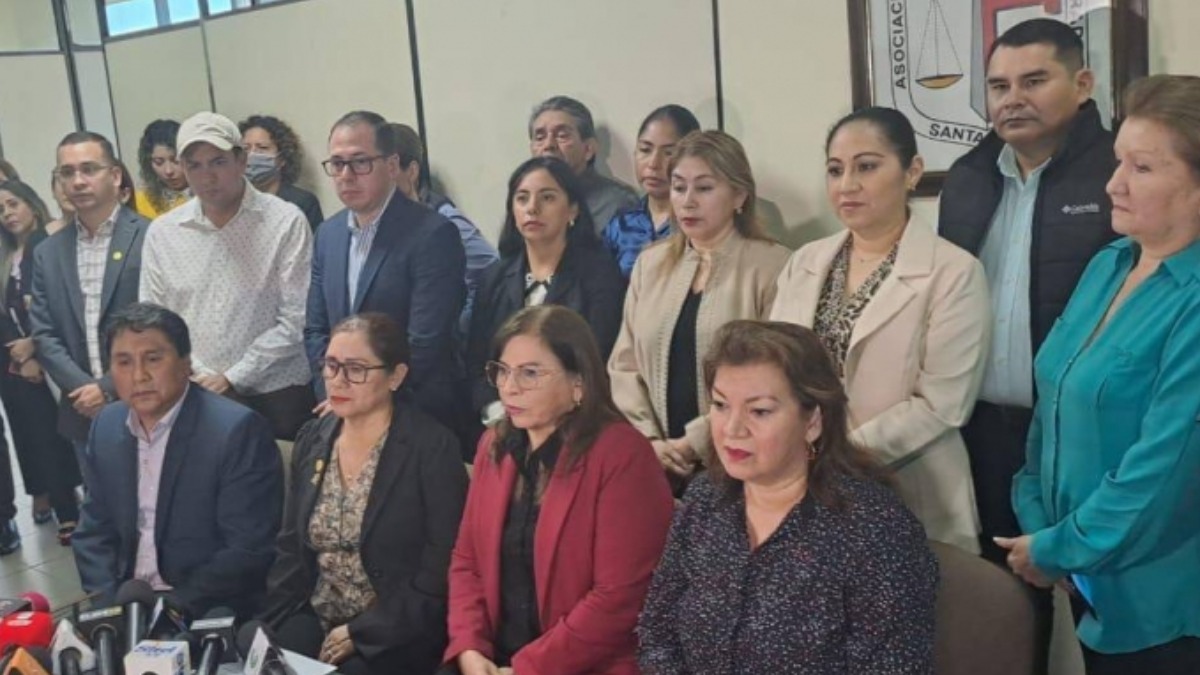 Representantes de la  Asociación de Magistrados y Jueces de Santa Cruz (Amagisc). Foto: Unitel