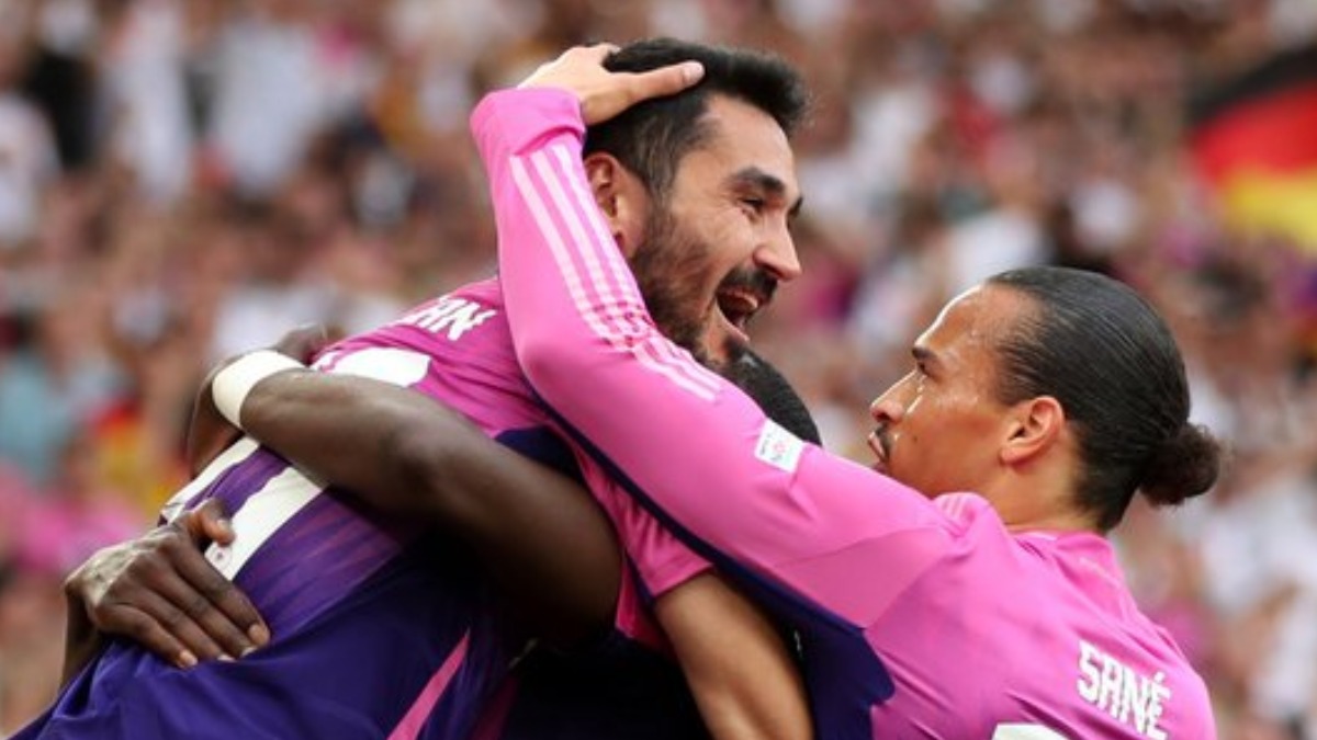 El combinado alemán festeja uno de los goles de la victoria 2-0 sobre Hungría.   Foto: @EURO2024