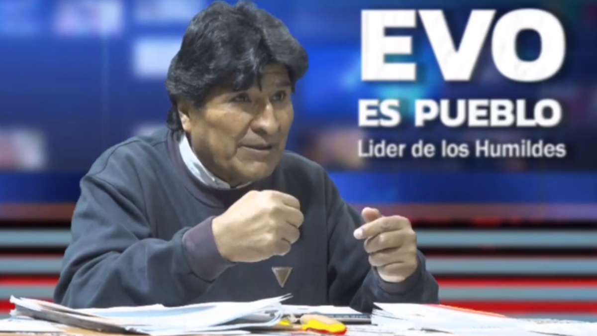 Evo Morales en su programa radial.
