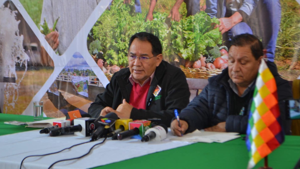 Guerrero y Núñez en conferencia de prensa. Foto: Ministerio de Desarrollo Rural