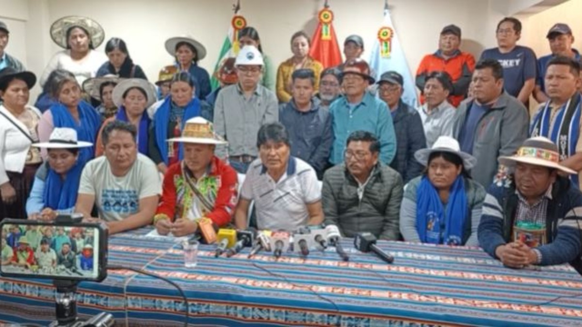 La dirigencia del Pacto de unidad y del MAS, dirigida por Evo Morales. Foto: Captura