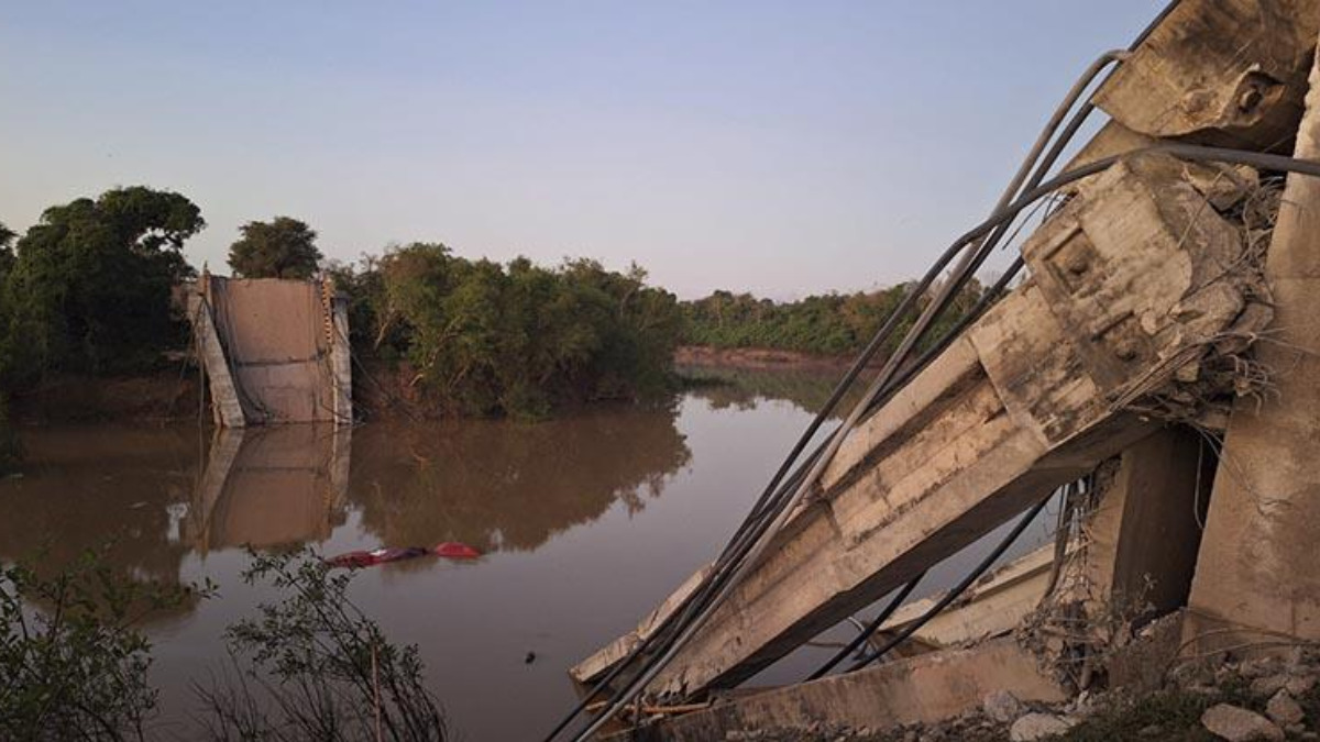 El puente que se desplomó en Santa Ana de Yacuma