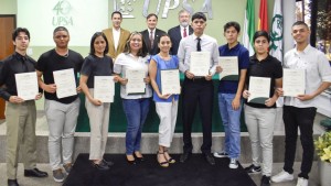 Concurso Nacional UPSA- CAINCO premian con beca a 10 bachilleres