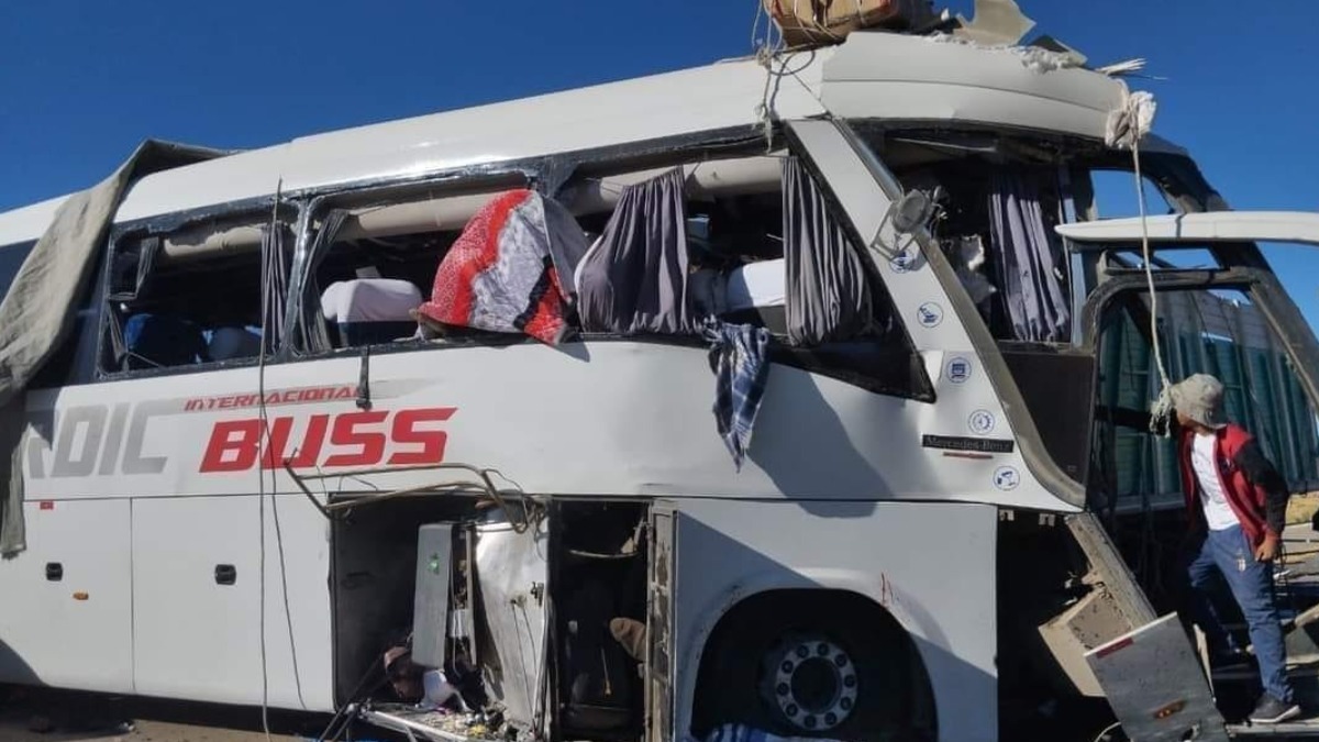 Accidente de un  bus de la empresa Nordic con un camión. Foto: RRSS