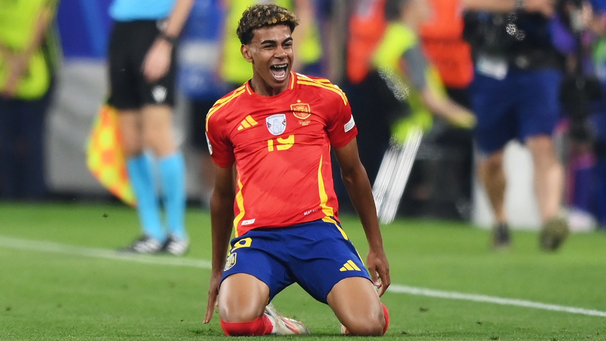 El delantero español Lamine Yamal celebra su gol.   Foto: @EURO2024FRA