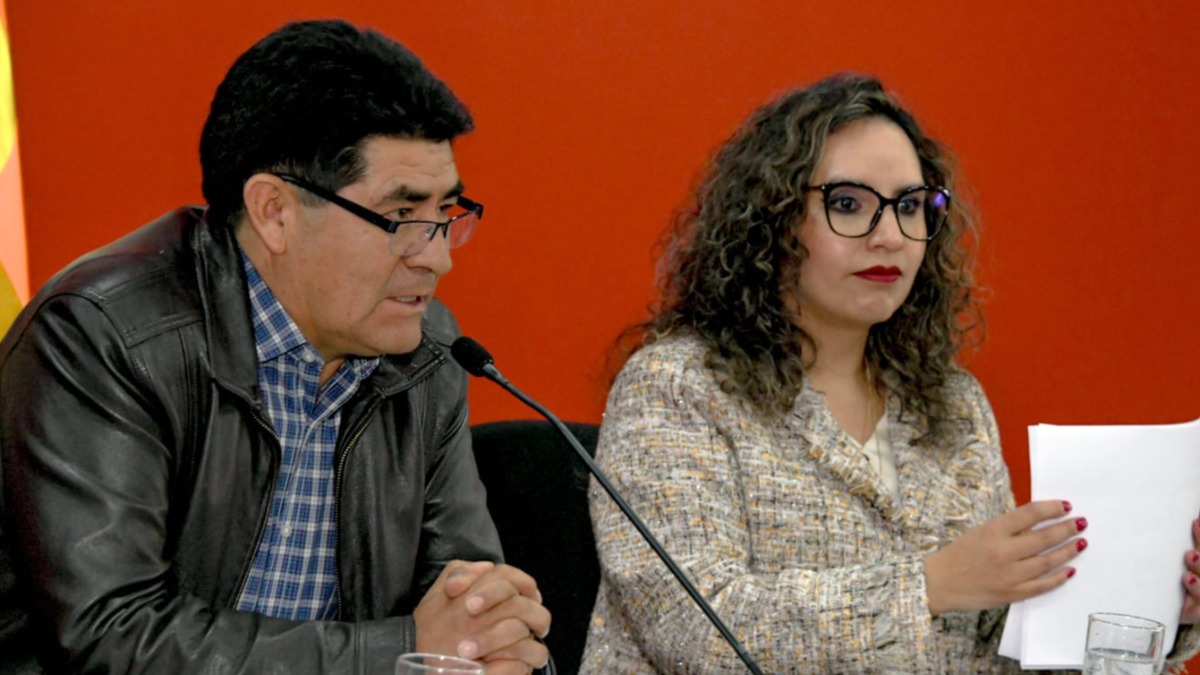 Ministros de Educación y Salud en rueda de prensa. Foto: Ministerio de Salud