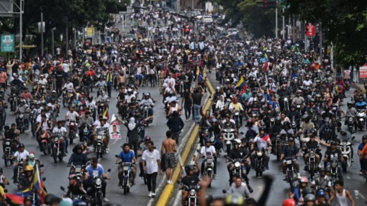 Protestas en las calles de Caracas, Venezuela.    Foto: CNN