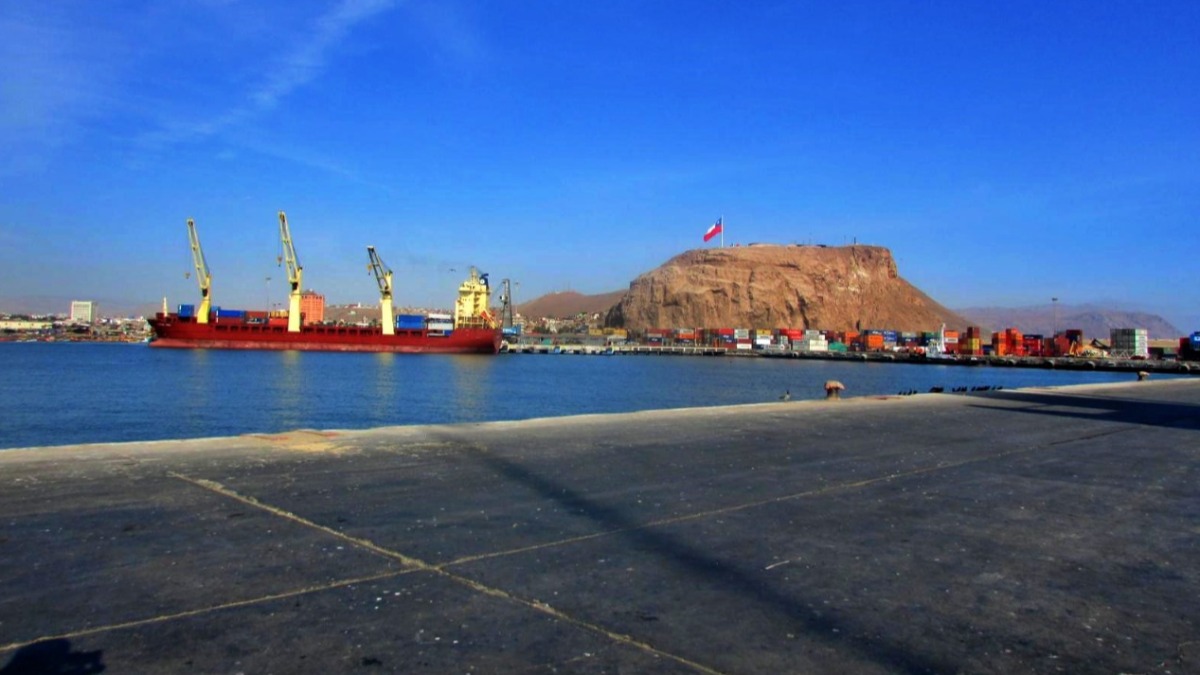 Imagen referencial. Un barco petrolero en el puerto de Arica, en Chile. Foto: Archivo/Internet