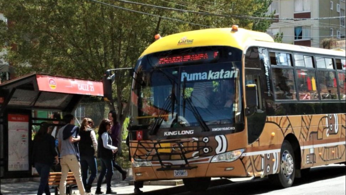 Usuarios del Bus Pumakatari. Foto: Internet