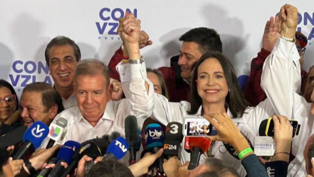 El candidato opositor Edmundo González y la líder Corina Machado.