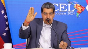 Maduro ordena al Ejército de Venezuela reforzar planes contra el 