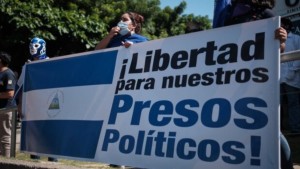 Protesta en favor de los presos políticos en Nicaragua.