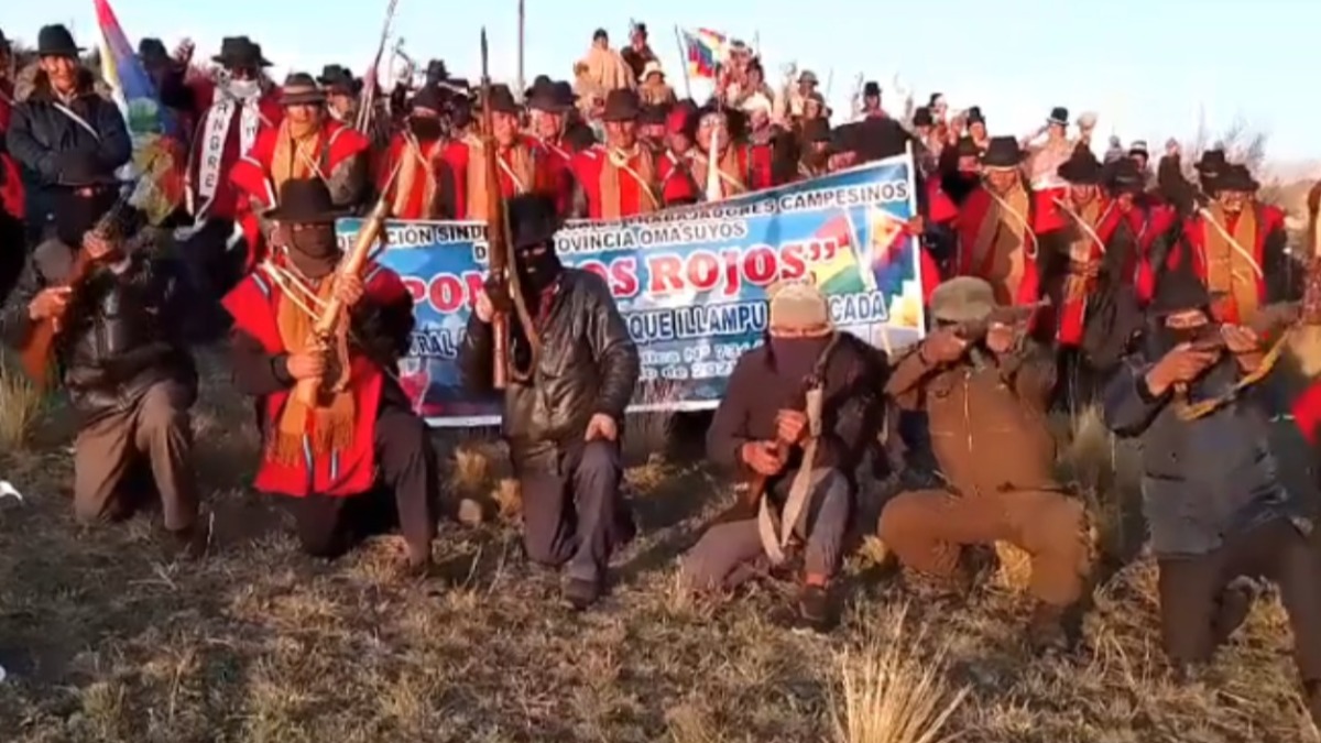 Así aparecieron los Ponchos Rojos poco antes de iniciar su bloqueo el 16 de septiembre. Foto: captura video