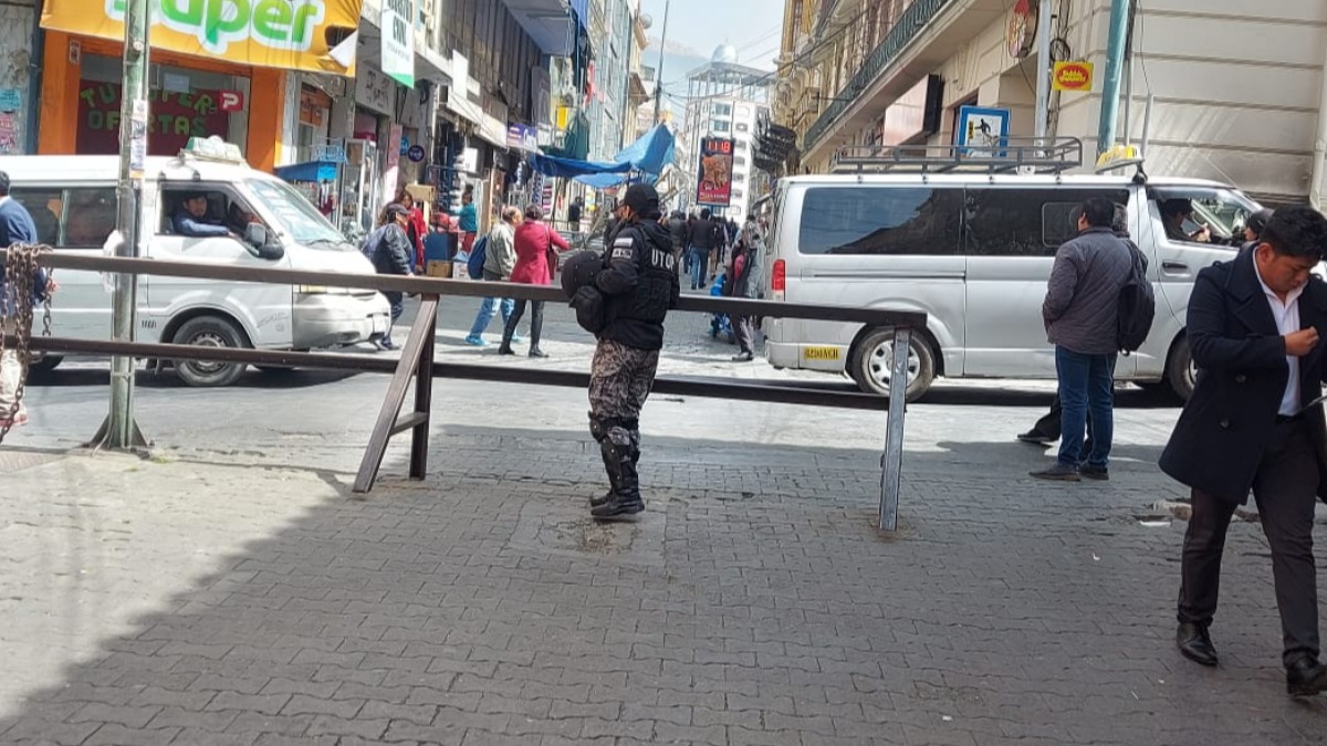 El día que marchó la COB, no había resguardo policial en las calles Comercio y Yanacocha. Foto: ANF