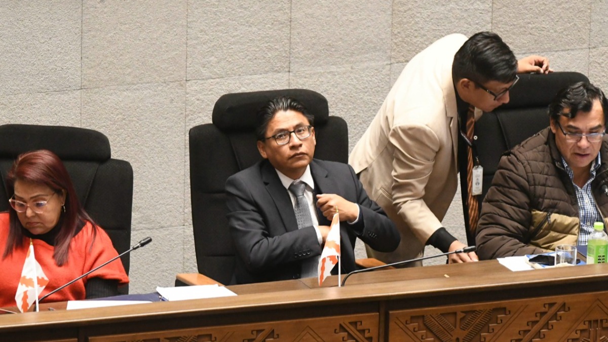 Exministro de Justicia, Iván Lima, en la Asamblea Legislativa. Foto: Erbol.