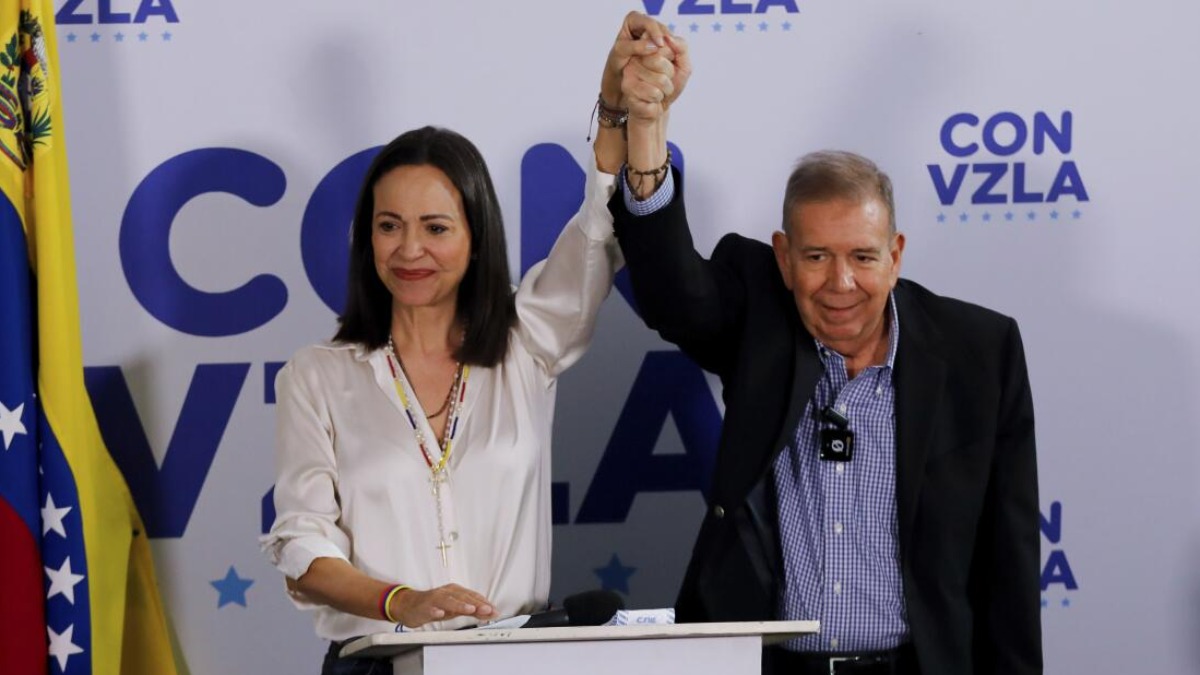 La líder opositora María Corina Machado junto al excandidato opositor Edmundo González.