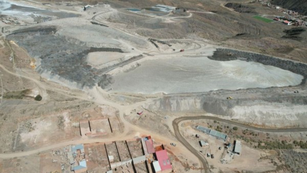 Dique de colas en Potosí. Foto: RRSS