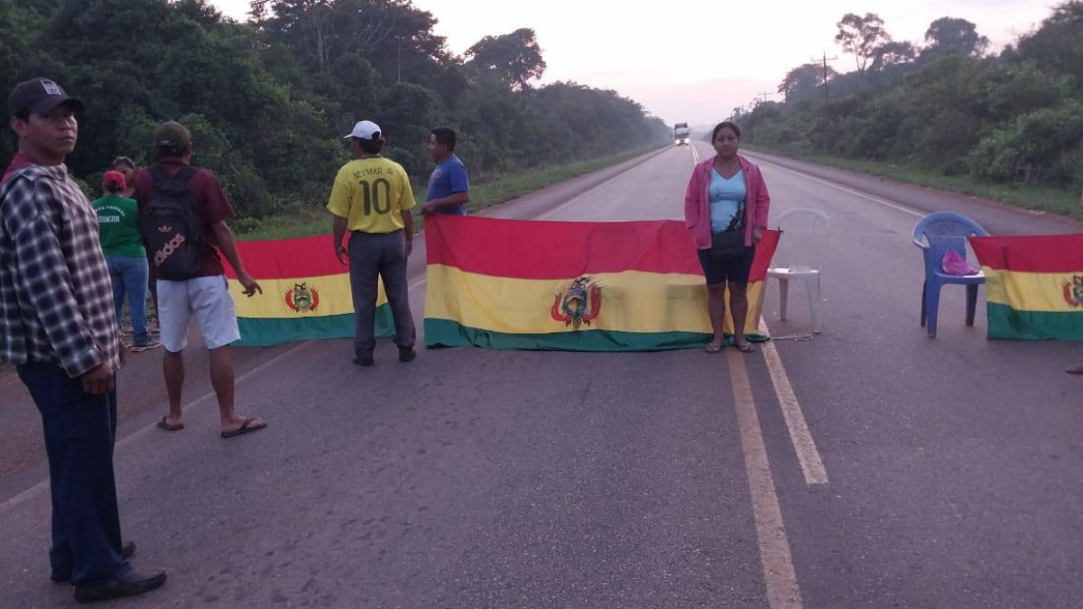 Bloqueo en la carretera a Guayaramerín. Foto: RRSS