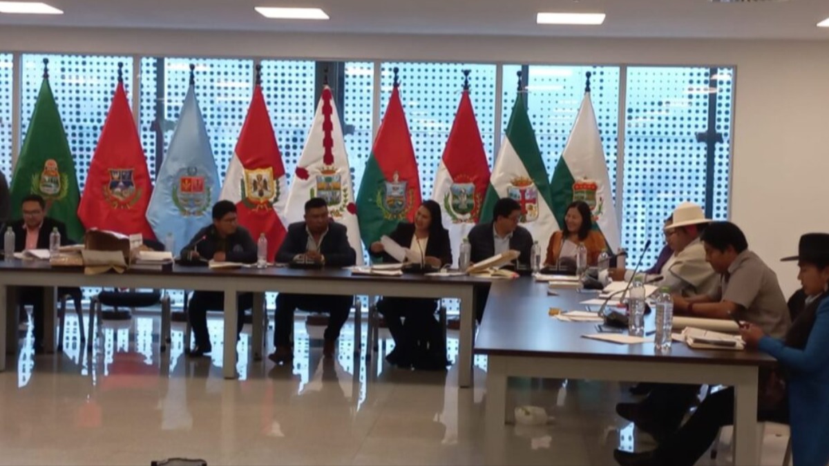 Comisión mixta de Justicia Plural lleva a cabo la evaluación de los postulantes. Foto: ANF