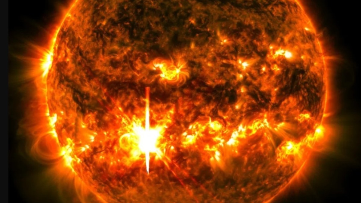 El Observatorio de Dinámica Solar (SDO) de la NASA capturó esta imagen de una llamarada solar.   Foto: NASA