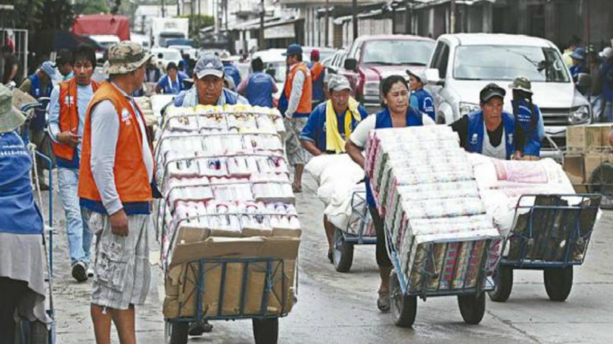 Imagen referencial de productos que salen de contrabando.