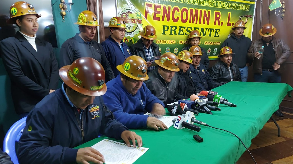 La dirigencia de Fencomin en conferencia de prensa. Foto: ANF