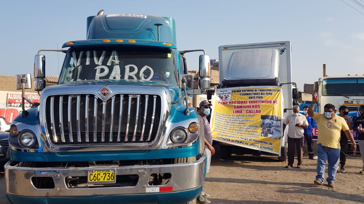 Una protesta de transportistas en Perú.