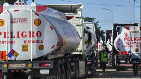 El desabastecimiento de combustible en el país se agudizó. Foto: Internet