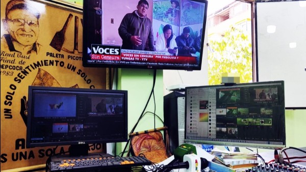 Estudios de FMBolivia que se transmite por redes sociales desde Chulumani. Foto: FMBolivia