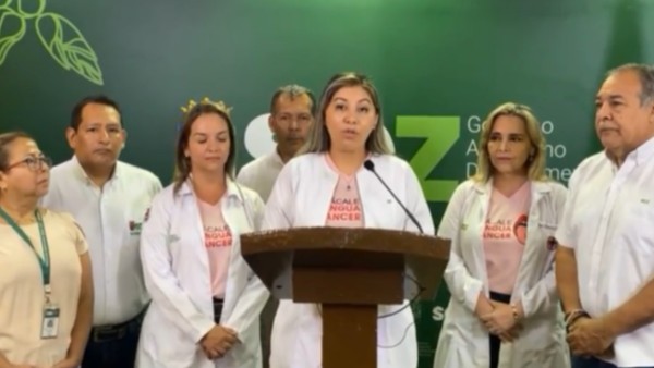 Todo el equipo de salud convocando a sumarse a una campaña contra el cáncer bucal. Foto: captura ANF