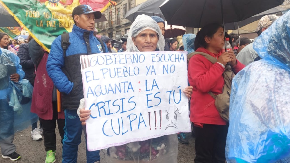 Diferentes sectores se movilizaron en La Paz contra la crisis económica. Foto: ANF