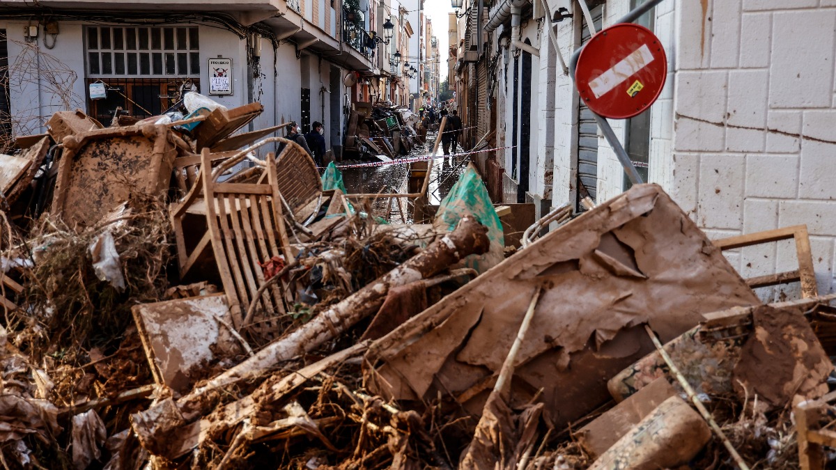 Escombros en una calle de Paiporta, a 6 de noviembre de 2024, en Paiporta, Valencia (Comunidad Valenciana).   Foto: Europa Press