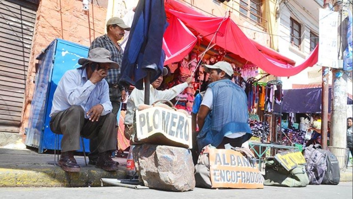 La ICAM selñala que el empleo informal en el país llegó al 80.8%. Foto: Los Tiempos