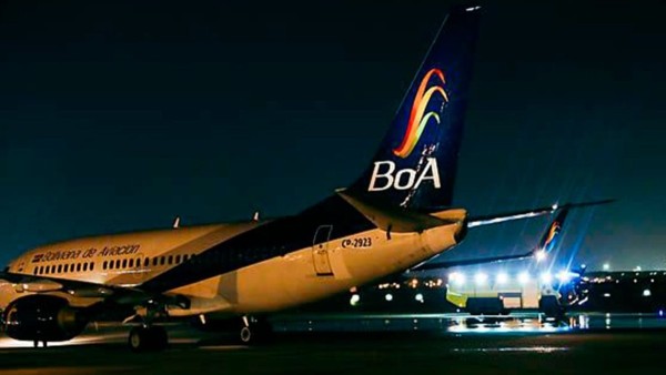 Un avión de la estatal BoA en el aeropuerto de El Alto. Foto: La Razón