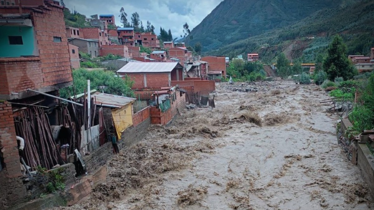 Desborde del río en Quime. Foto: Bolivia TV