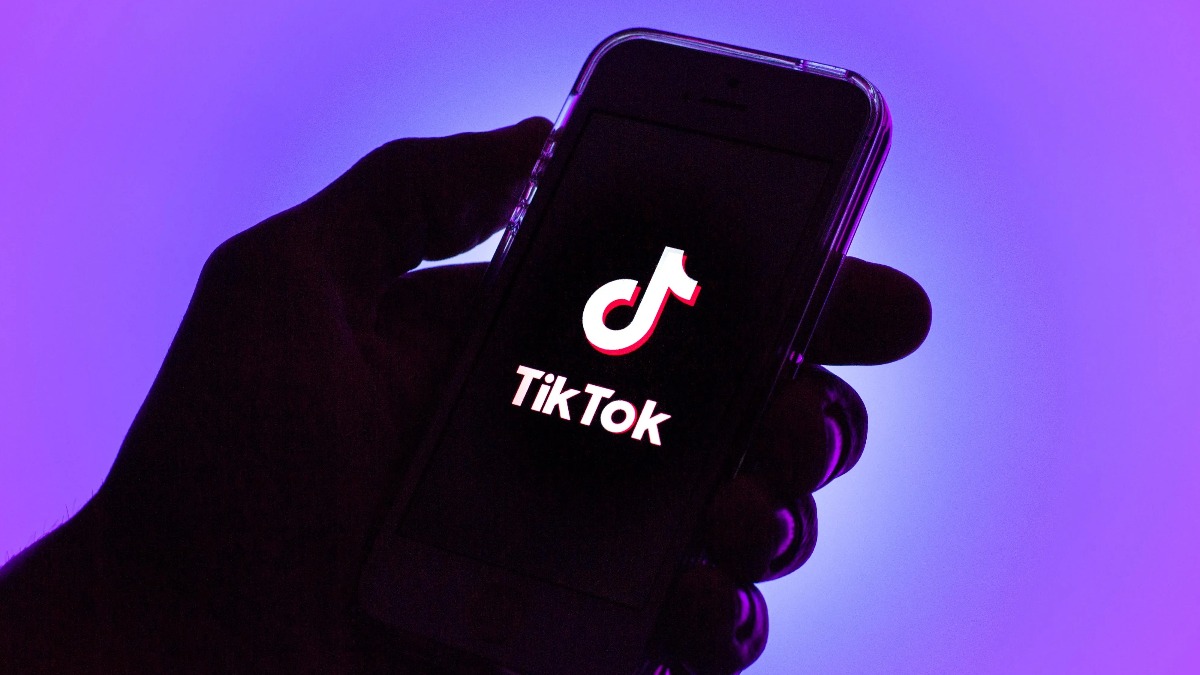 El logo de TikTok en un teléfono celular.