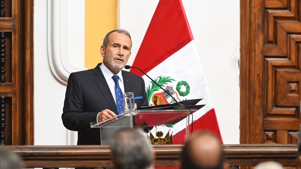 El ministro de Exteriores de Perú, Elmer Schialer.