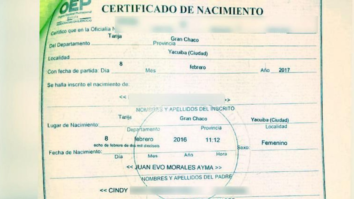 Presunto certificado de nacimiento donde se registró a Morales como padre de la hija de Cindy