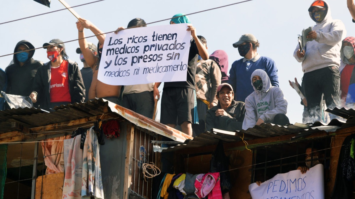 Protesta de internos en la cárcel San Sebastián de Cochabamba. Foto archivo: Semanario Universidad