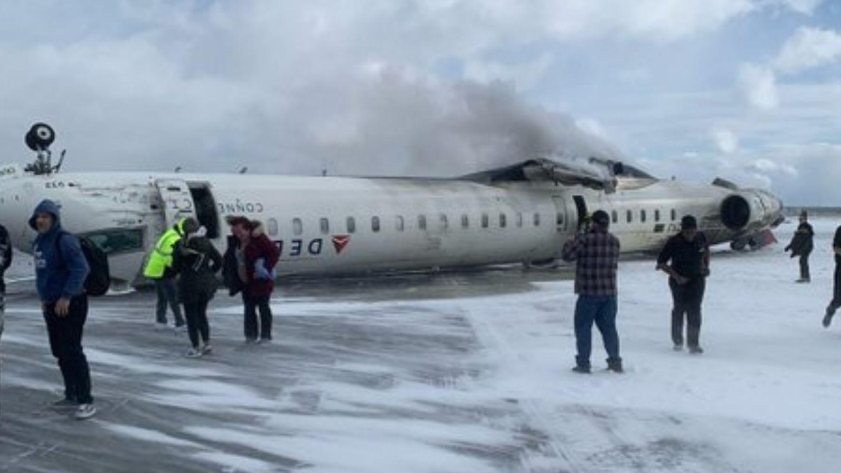 El avión de la aerolínea Delta Airlines que protagonizó el accidente.