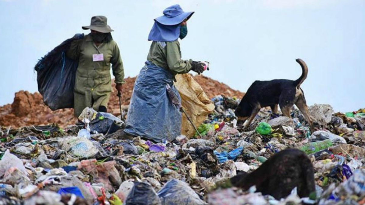 Mujeres recolectoras de basura en Cochabamba. Foto: Carlos López (Archivo 2019)