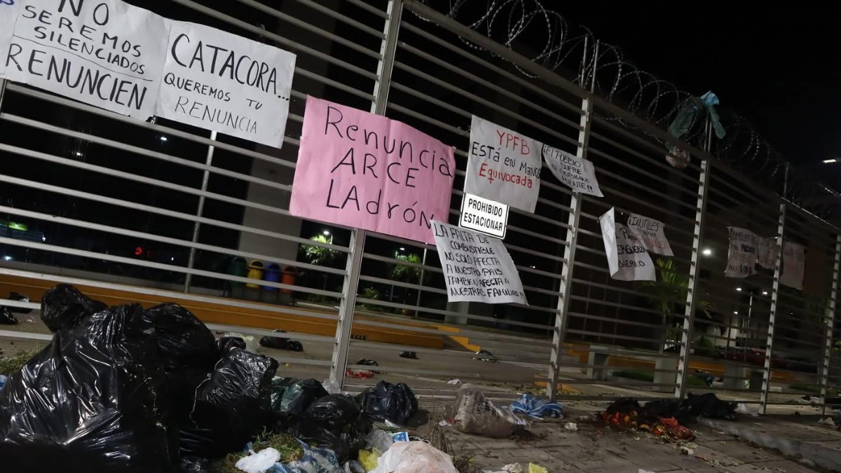 El viernes se registró una protesta en instalaciones de YPFB en Santa Cruz. Foto: RRSS