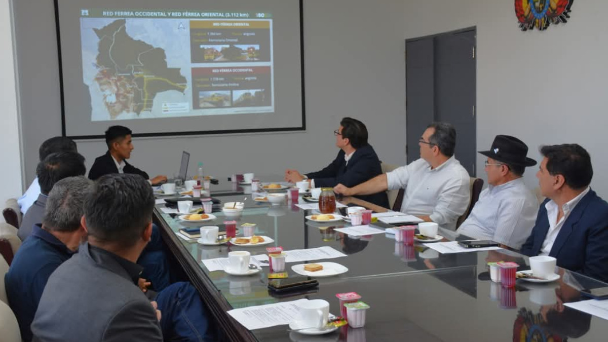 Los gobernadores reunidos en Cochabamba.Foto: Facebook Gobernación de Santa Cruz